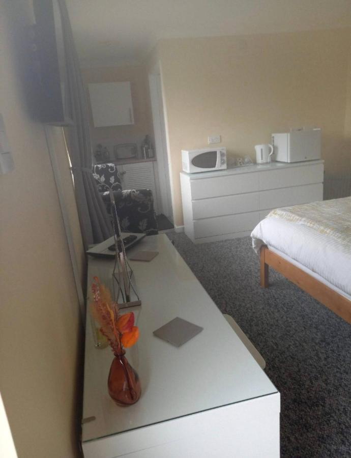 Self Contained Garden Annexe In Bodmin Apartment ภายนอก รูปภาพ