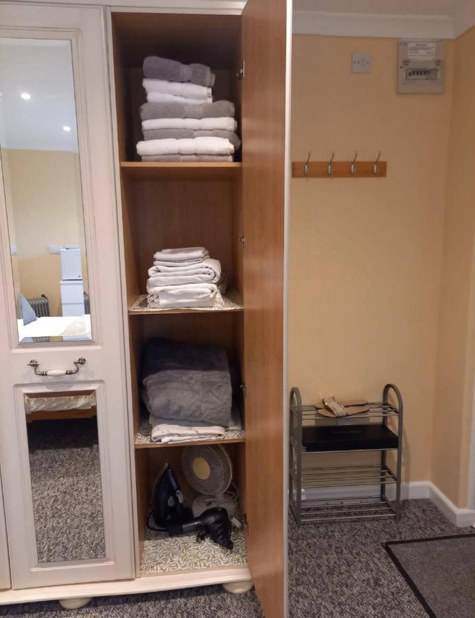 Self Contained Garden Annexe In Bodmin Apartment ภายนอก รูปภาพ